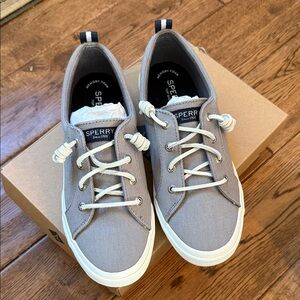 New in box Sperry women’s shoes in canvas gray size 8